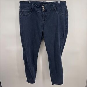 Torrid Denim Blue Wash High Rise Plus‎ Size Women's Jeans - Size 22